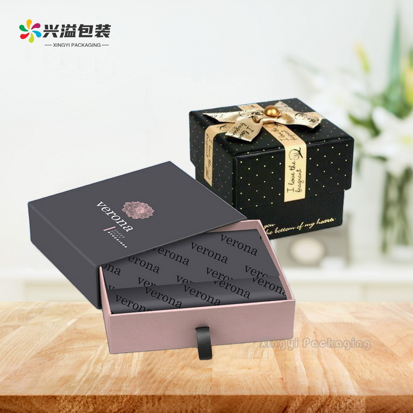 Custom Gift Boxes